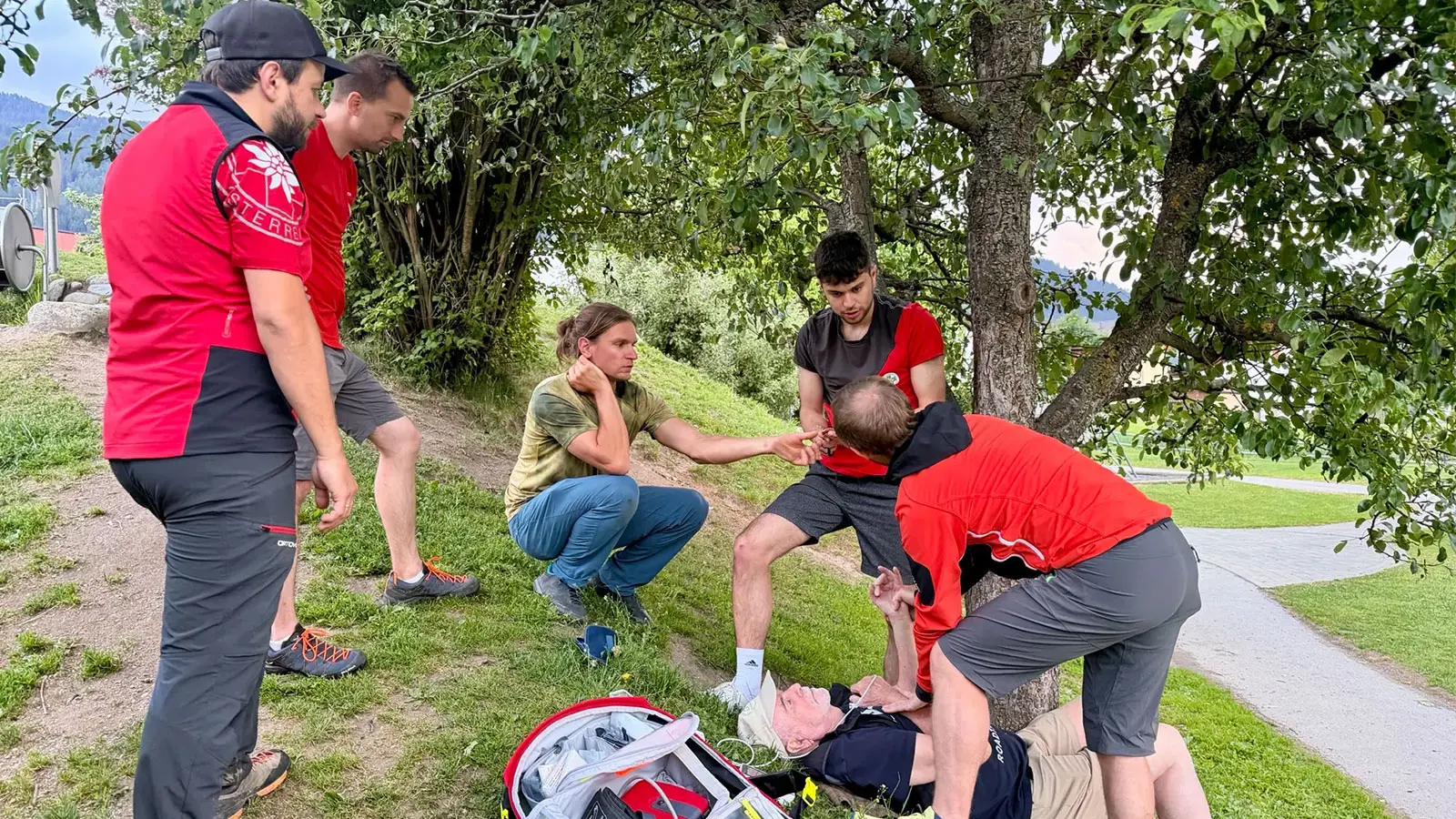 Bergrettung Axams – Sommerübungsbetrieb und Offroad-Fahrtechniktraining